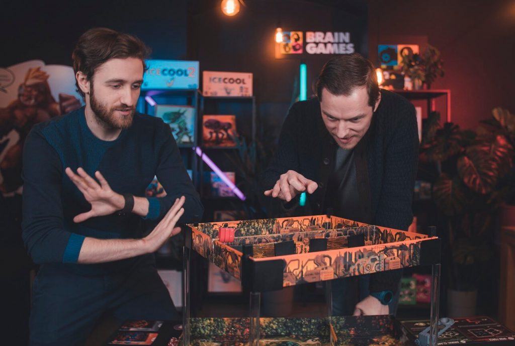 Brain Games spēle Iron Forest