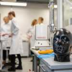 RTU atklās laboratoriju, kurā testēs visa veida individuālās aizsardzības līdzekļus