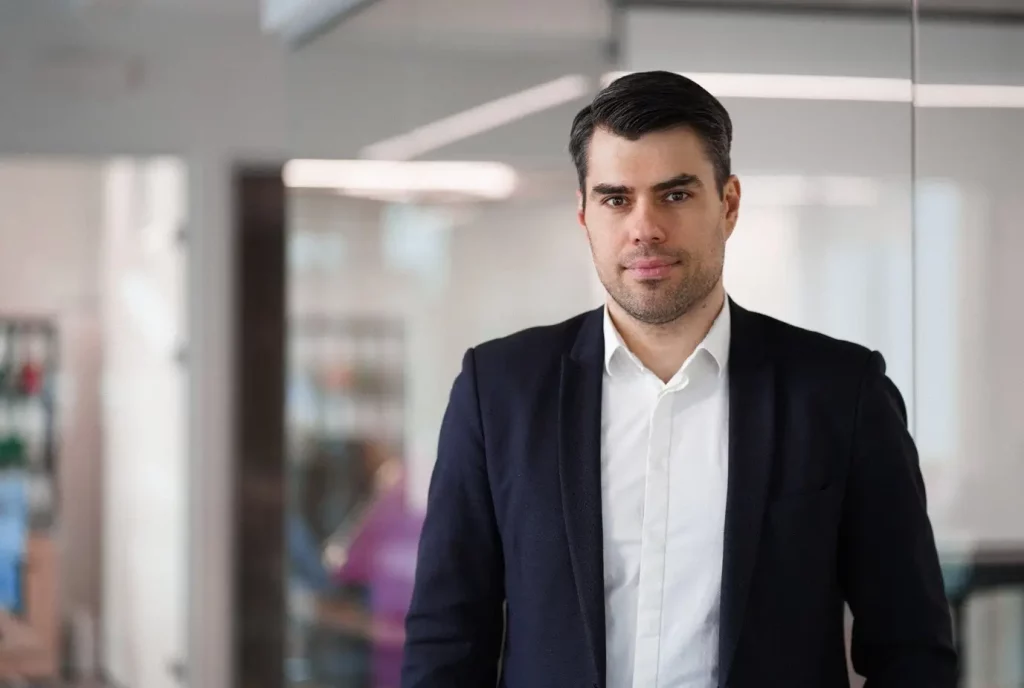 Lietuvas pensiju reformas sekas: novērojams rekordstraujš privāto investoru skaita pieaugums