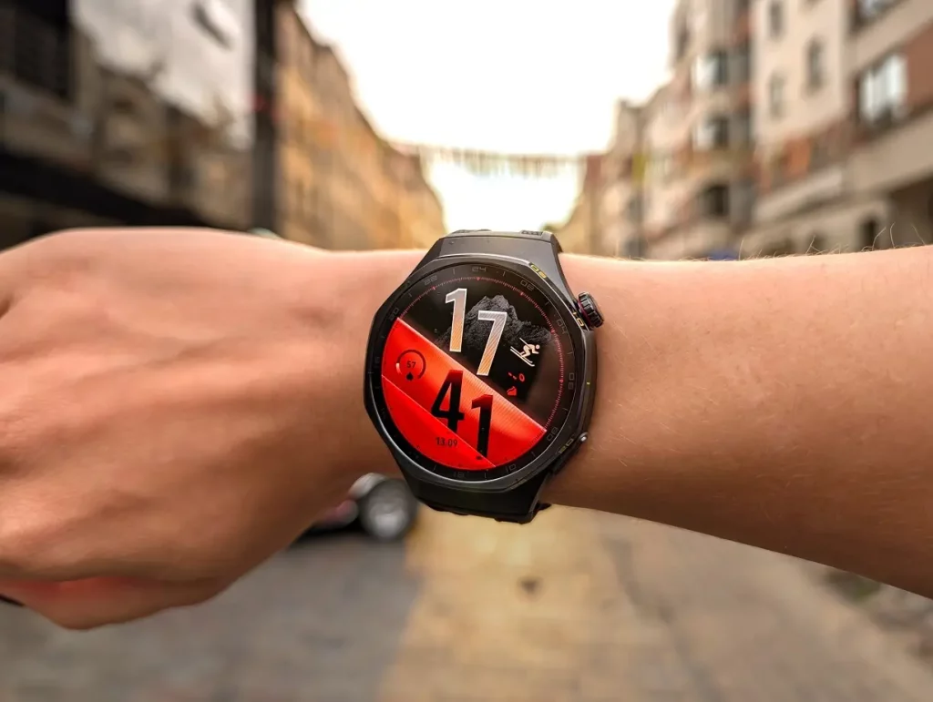 Huawei Watch GT 7 Pro apskats: Tehnoloģiju zvērs, kas izskatās pārāk labi, lai sauktu to tikai par viedpulksteni