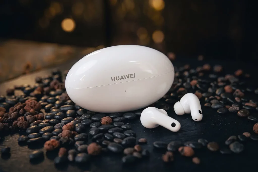 Huawei FreeBuds Neo apskats