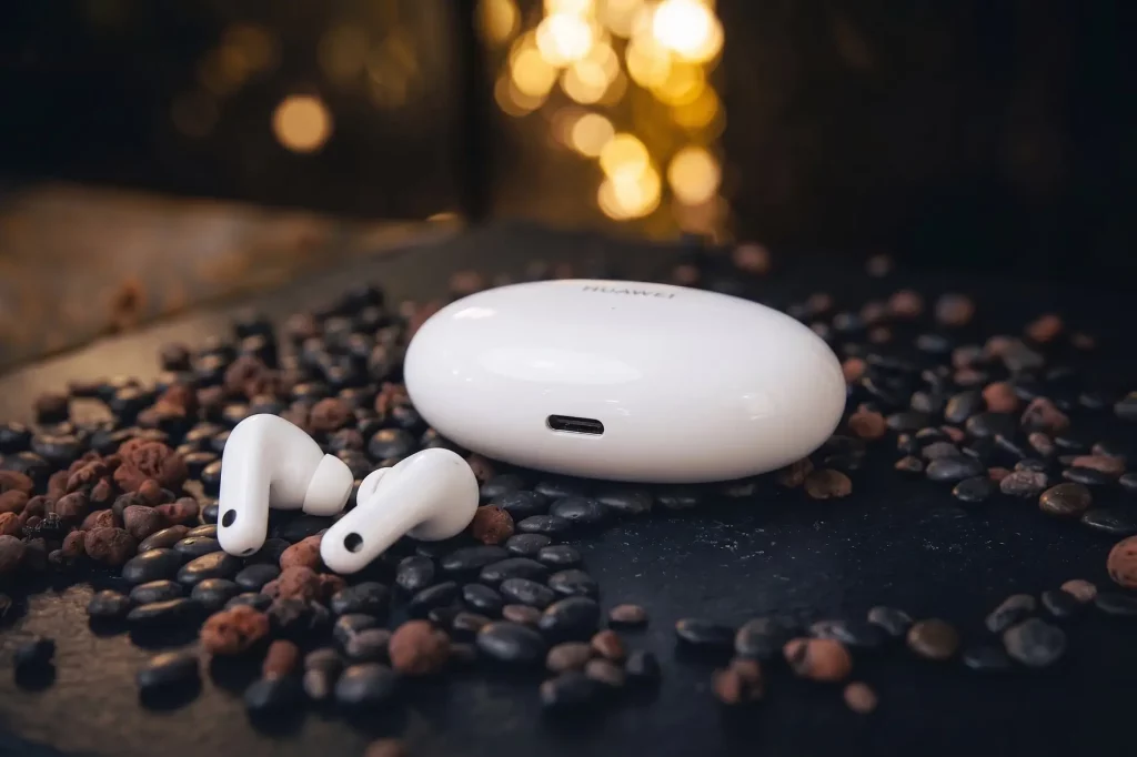 Huawei FreeBuds Neo apskats