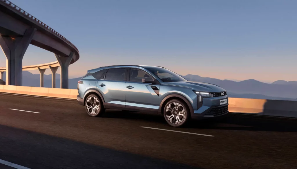 Divas Dacia pasaules pirmizrādes auto nozares izstādē Parīzē 2026. gadā